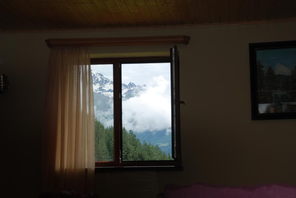 Guest House Lasili Mestia Exteriér fotografie